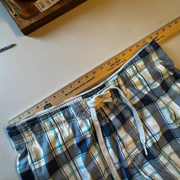 VTG Y2K Abercrombie & Fitch Cargo Swim Shorts Mens XL Blue Green Gray Plaid - Picture 7 of 12
